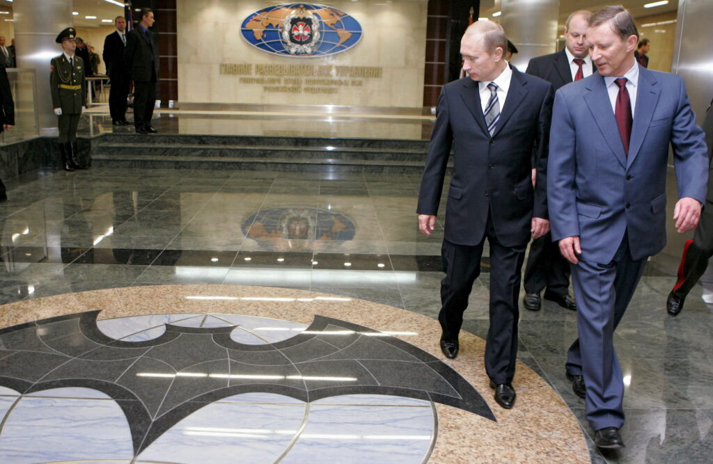 Cehia aruncă mănușa în curtea Moscovei. A expulzat 18 diplomați ruși. Riposta Kremlinului