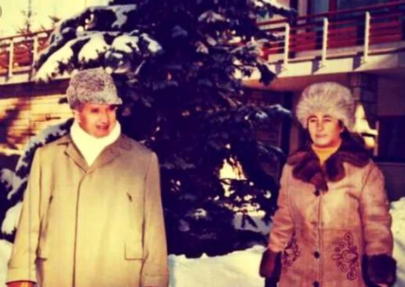 Ceaușescu l-a „ucis” pe Moș Crăciun. Sărbătorile de iarnă arătau „altfel” pe vremea dictatorului
