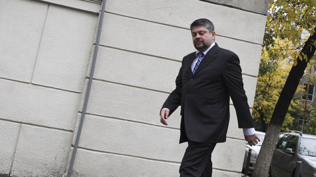 UPDATE. Curtea de Apel a decis: Gelu Oltean, fostul șef „Doi ș-un sfert”, rămâne în arest!