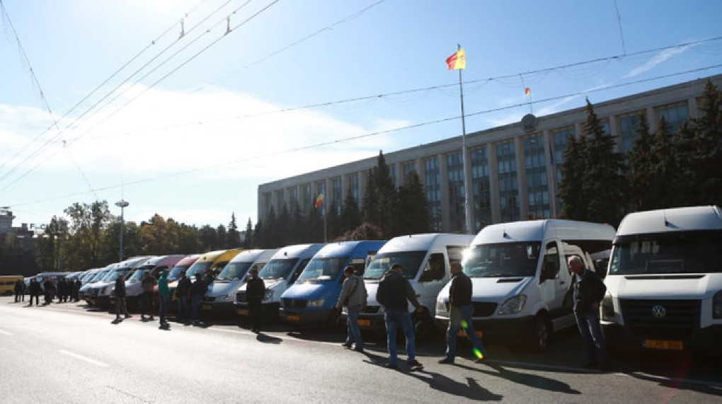 Transportul la granița României, paralizat! Ce se întâmplă în Republica Moldova