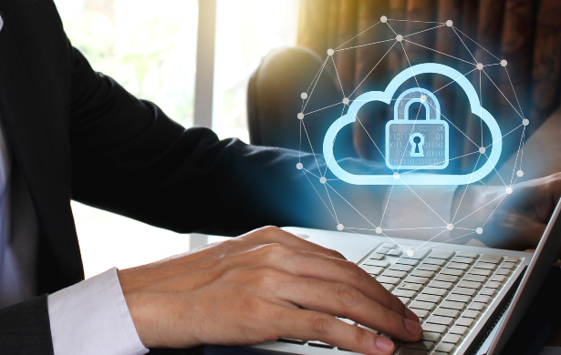 O companie românească a patentat în SUA o soluție de criptare homomorfică pentru protecția datelor sensibile stocate în cloud