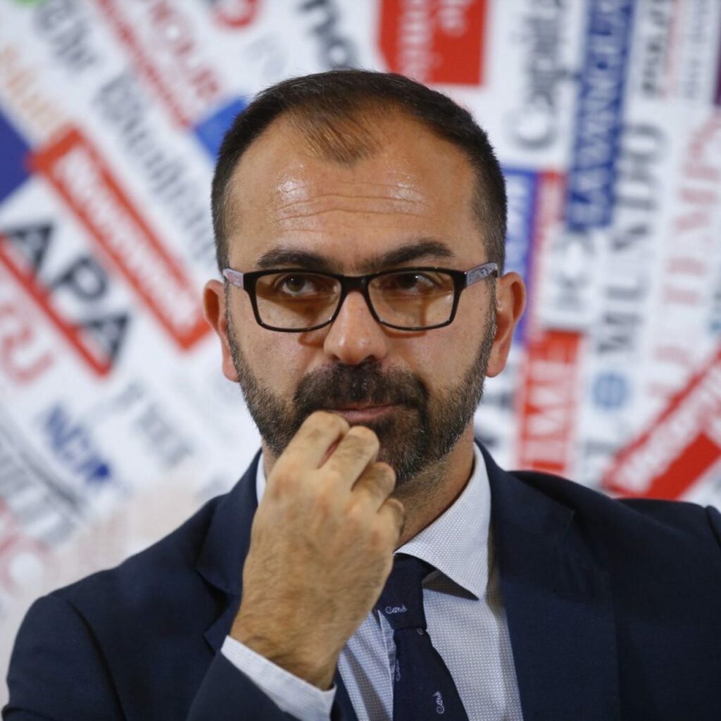 Tensiuni în cadrul coaliției de guvernare din Italia. Ministrul educației și-a dat demisia