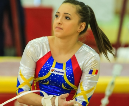 Scandal în România. O gimnastă campioană a pozat indecent - FOTO incendiară
