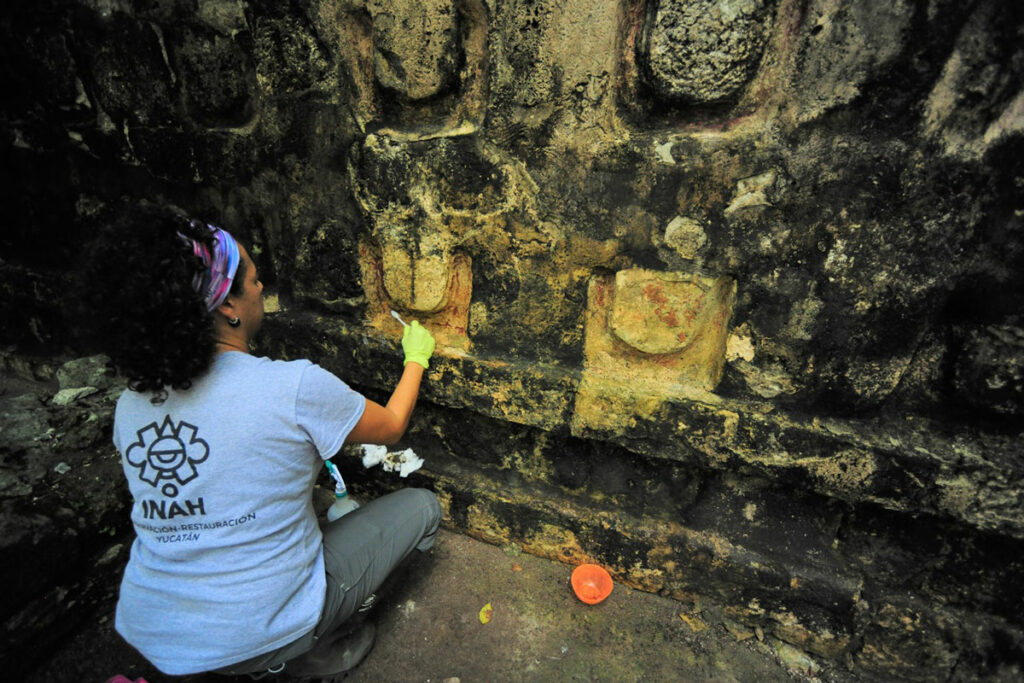 Un palat maya străvechi a fost descoperit în estul Mexicului