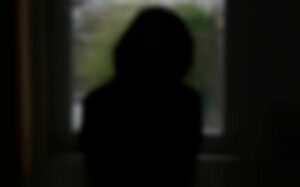 Poze compromițătoare și șantaj. Cazul tânărului din Beiuș, ajuns după gratii