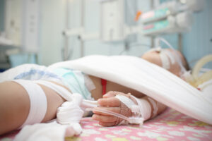 Un copil, în vârstă de doi ani, a murit la spital. Poliția a deschis o anchetă. Cauza decesului nu a fost virus gripal