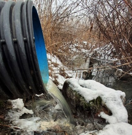 Cea mai bogată comună din România își deversează canalizarea direct în râul Cibin
