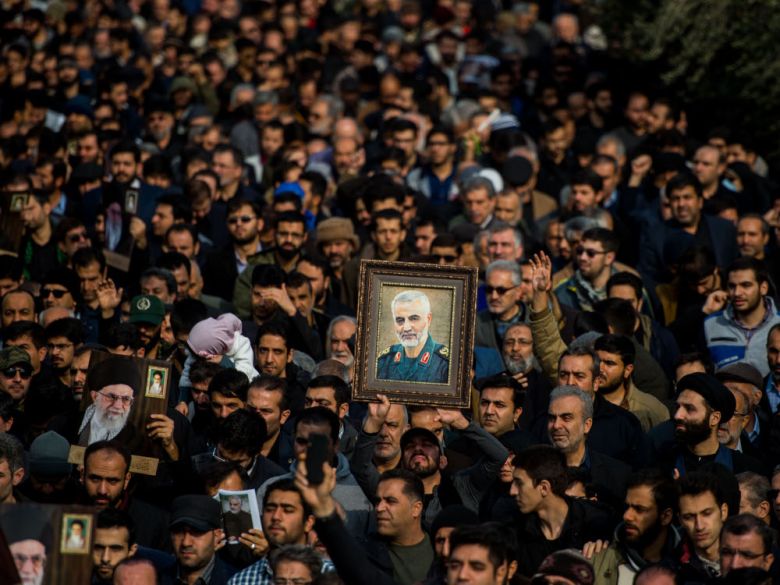 Lacrimi și durere în Iran. Ceremonii comemorative dedicate generalului Qassem Soleimani