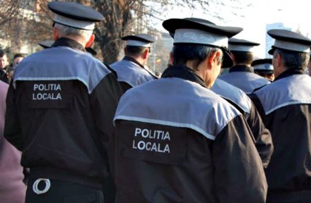 Polițiști locali, complici într-un dosar de furt. Hoții au dat lovitura în curtea Poliției