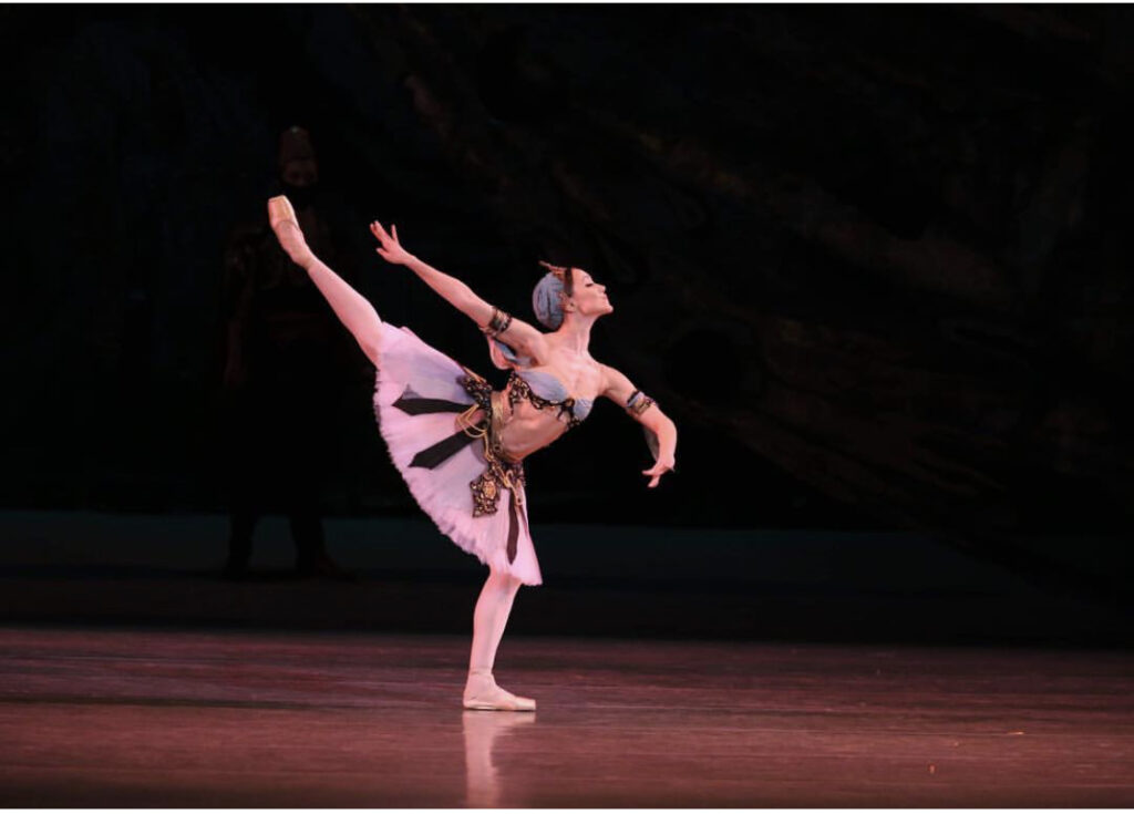 Gala Stelelor Baletului Rus. Doi soliști principali de la Teatrul Mariinsky vor dansa la București