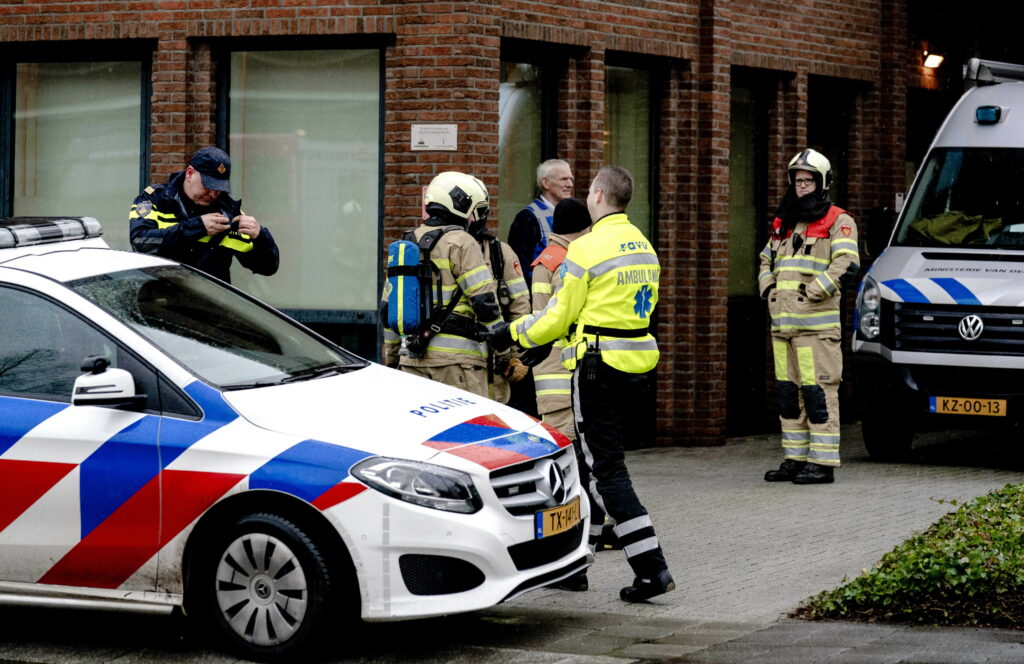 Poliția olandeză, în alertă maximă. Atentat cu o scrisoare-capcană