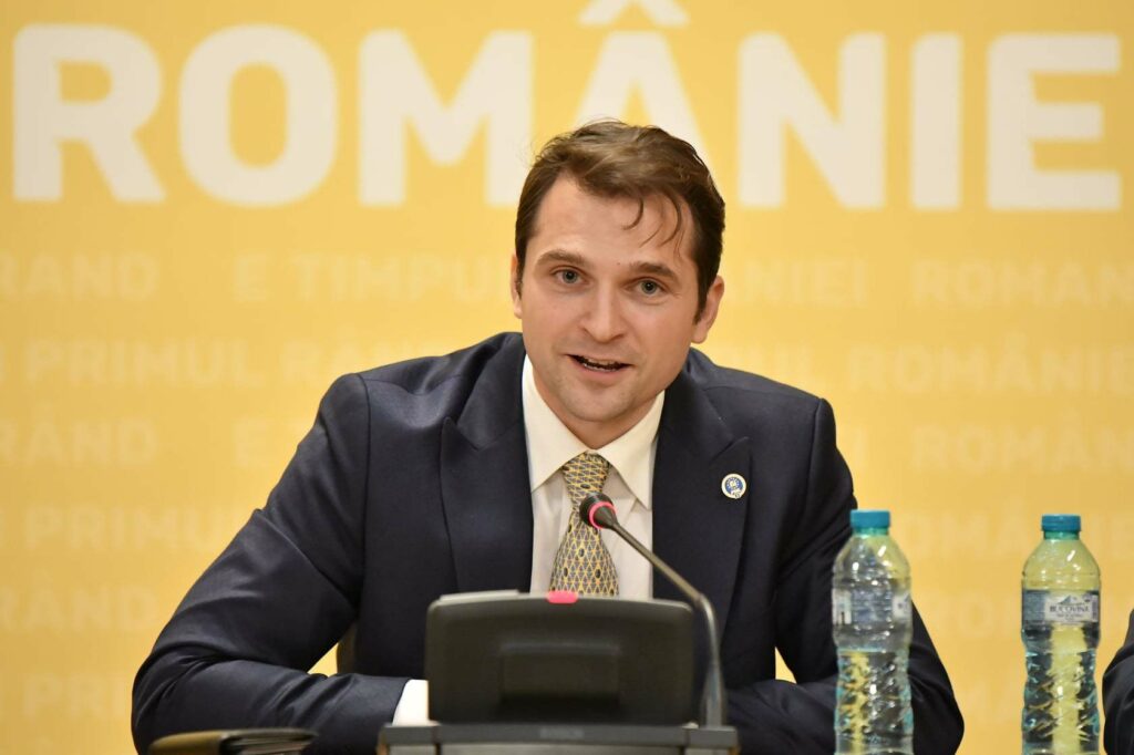 Sebastian Burduja vrea ca discuția să fie pe viitorul Bucureștiului, nu pe candidat