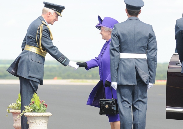 Regina Elisabeta sparge gheaţa. Decizie radicală luată după Megxit