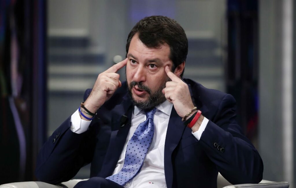 Procesul ritualic al lui Salvini: Orice politician care apără frontierele țării sale riscă să ajungă în pușcărie