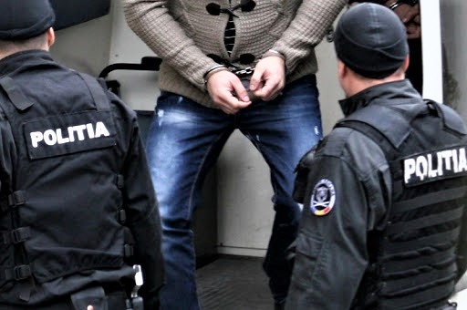 Constanța. Interlop arestat pentru amenințări cu moartea pe Facebook