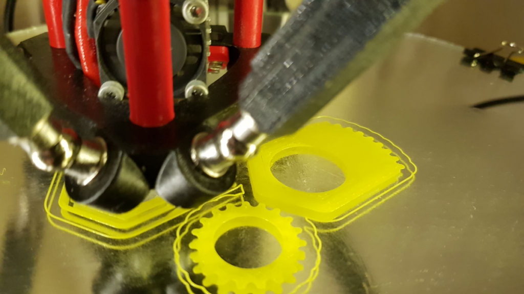 Ventilatoare de terapie intensivă scoase la imprimanta 3D
