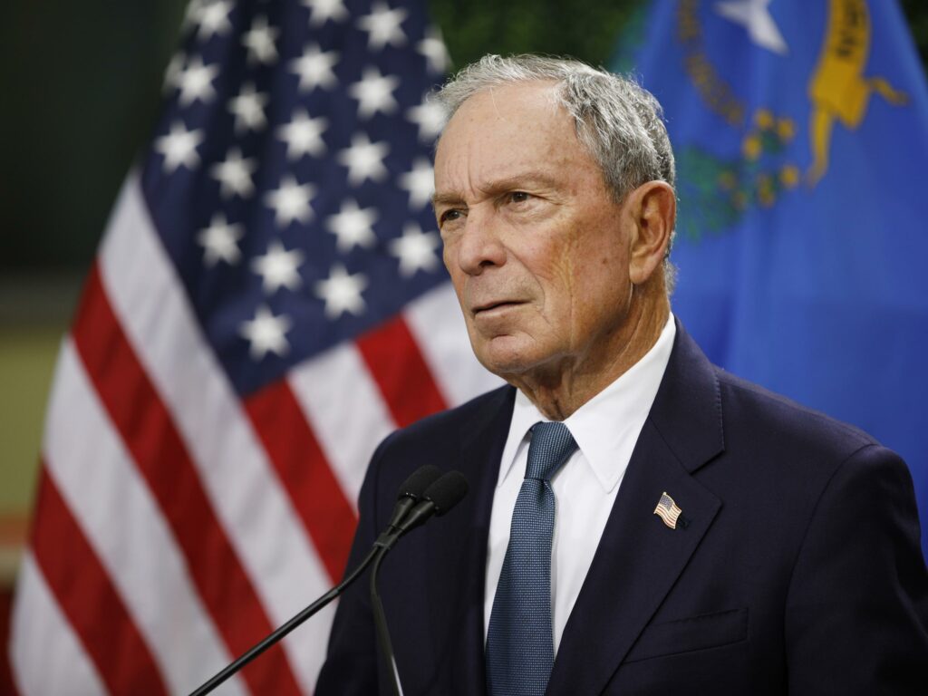 Înfrângere rușinoasă pentru Michael Bloomberg. Miliardarul american iese din cursa prezidențială