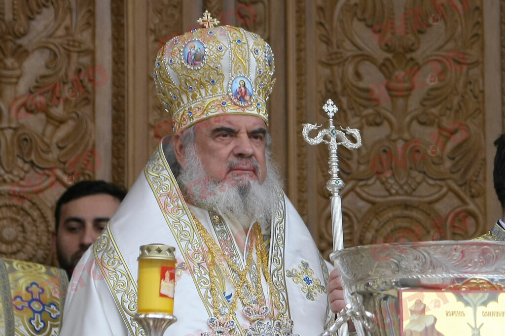 Ce sumă a donat Patriarhul României pentru protecția voluntarilor