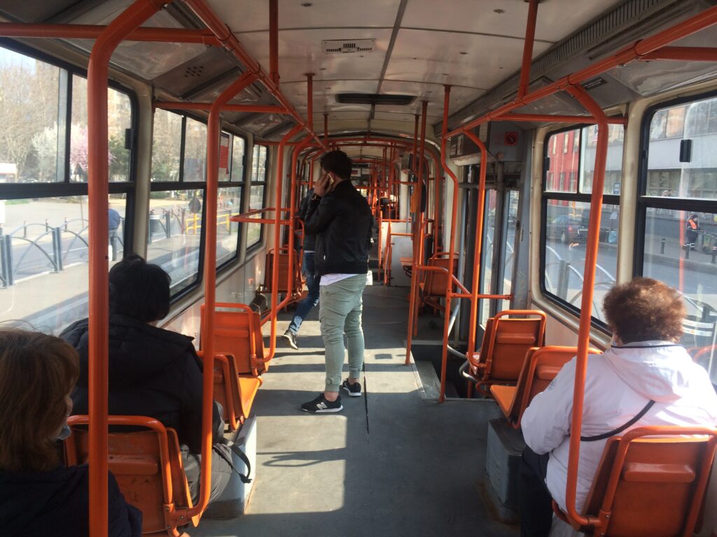 Modificări importante în mersul tramvaielor din București. Liniile 11 și 35 se suspendă