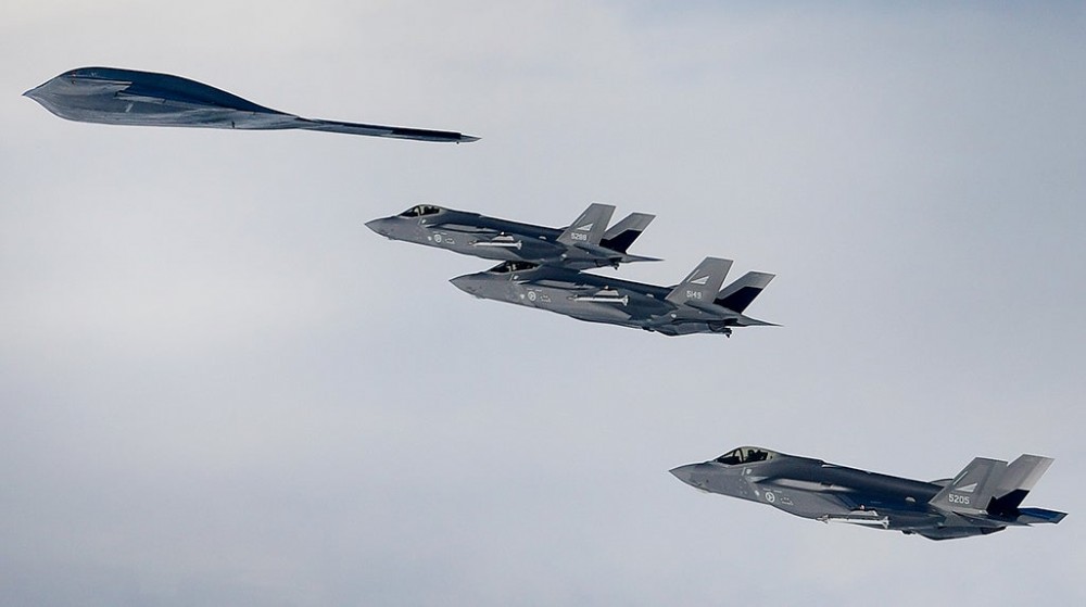 Putin în alertă! F-35 norvegiene și bombardiere nucleare americane B-2,  în nord