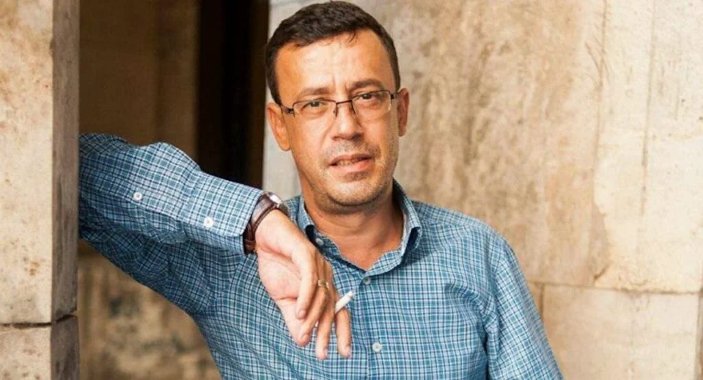 Drama lui Vlad Voiculescu, idolul jurnalistelor slabe de elasticul de la chiloți