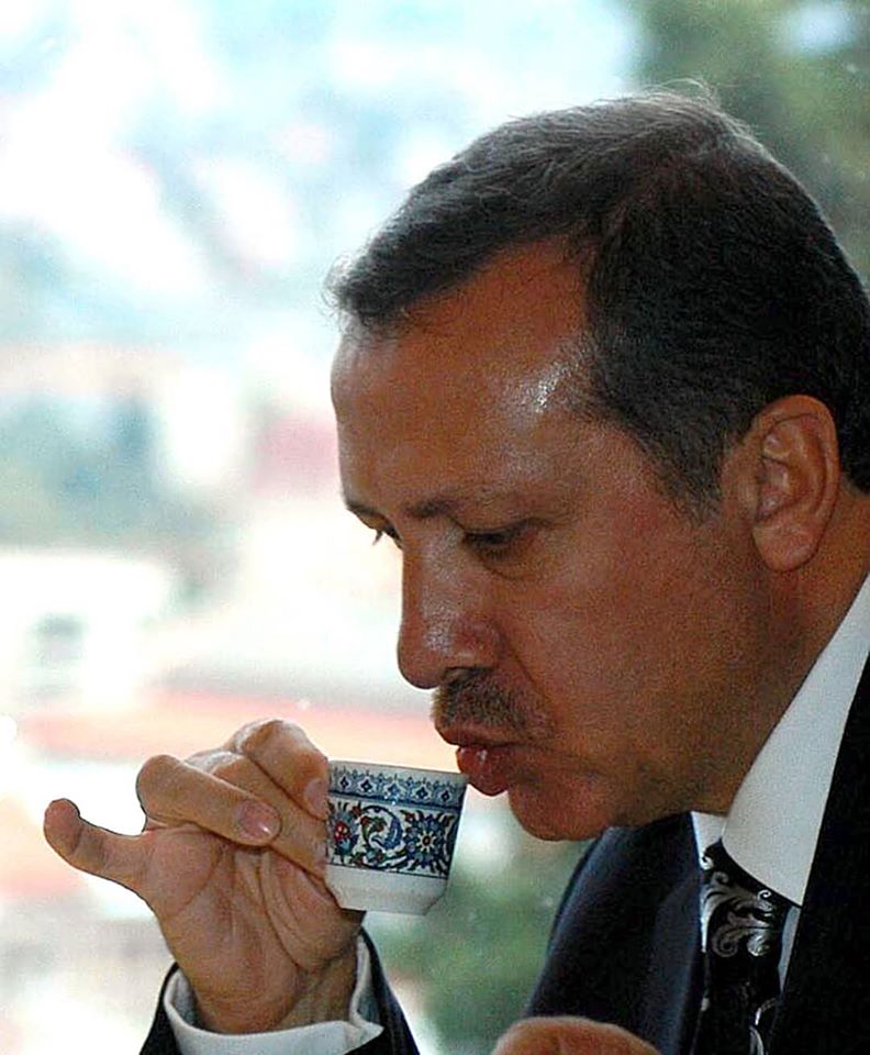 Erdogan a adulmecat mirosul gazelor și nu mai poate fi oprit
