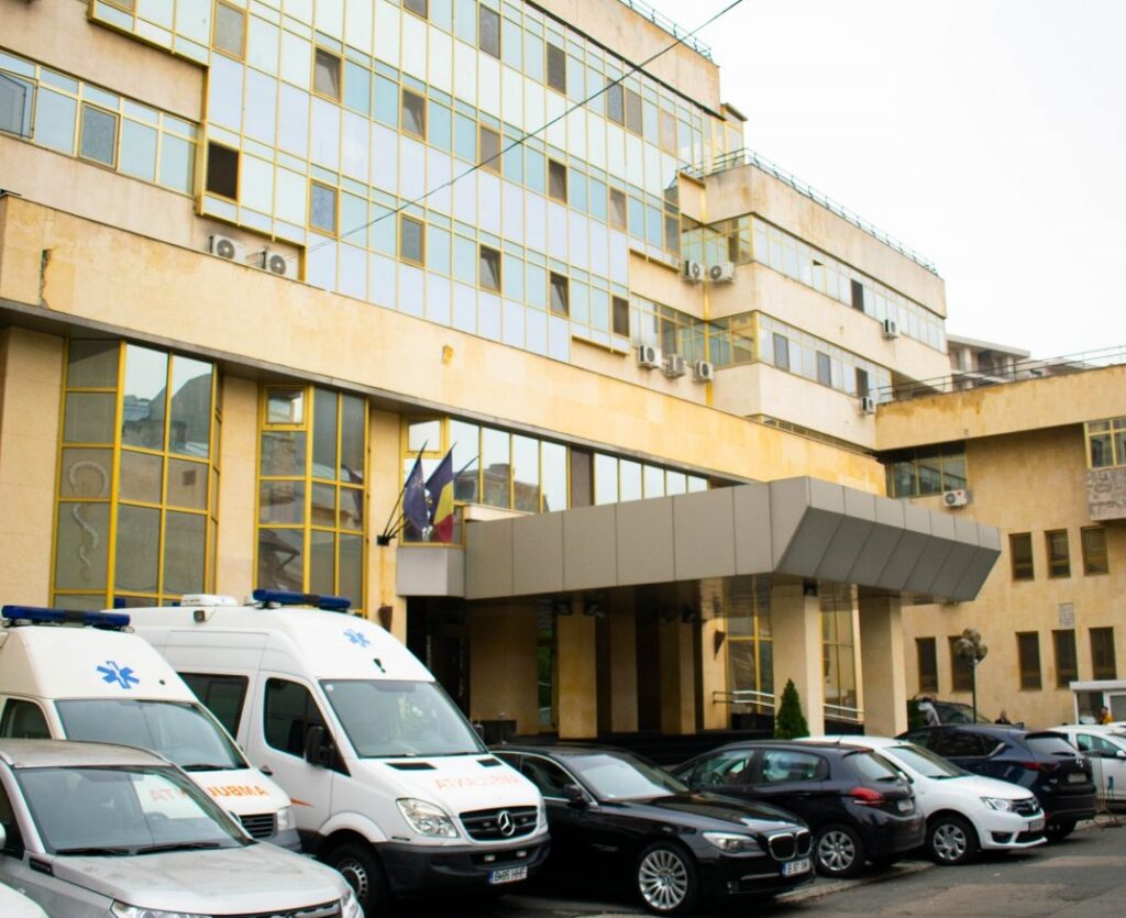 Agonie la un spital din Capitală. O asistentă vorbește despre coșmarul prin care trece