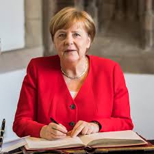 Carantină. Angela Merkel, sănătoasă dar lucrează de acasă
