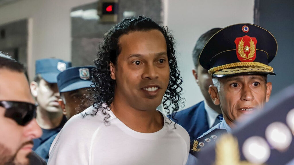 Ronaldinho, campion și-n închisoare. Premiul din finală avea 15 kilograme în viu. VIDEO