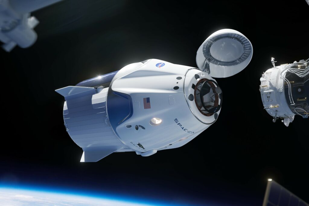 Space X. Primul zbor locuit către Stația Spațială Internațională