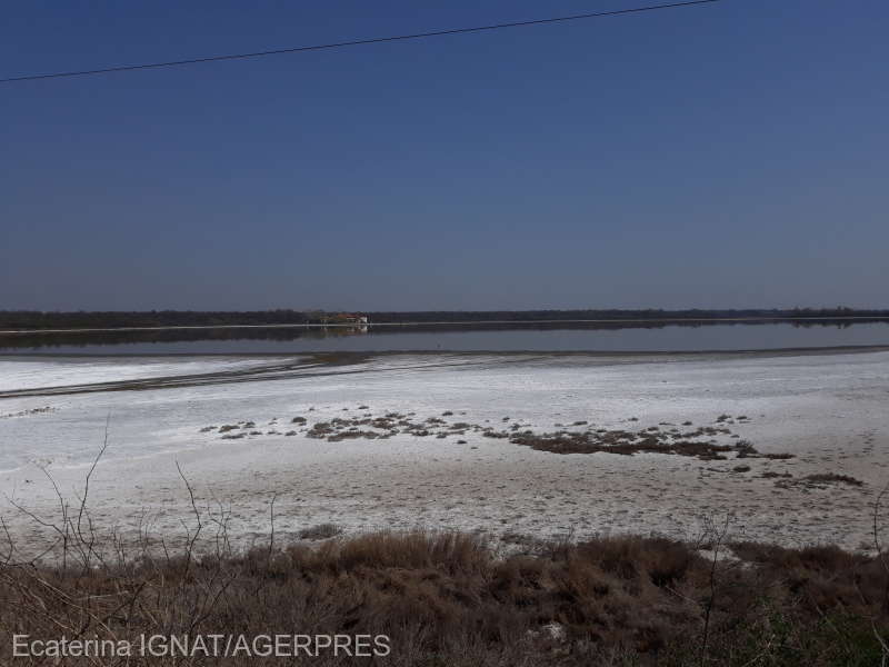 Lacul Sărac, afectat de secetă. Ce măsuri se iau în calcul