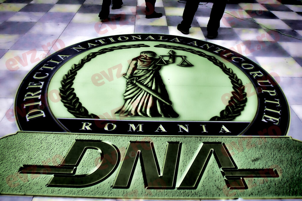 Procurorii DNA sunt șocați. 20.000 de euro pe zi pentru șeful serviciului permise Suceava