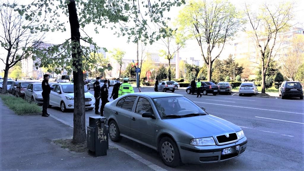 Controale fără precedent ale Poliției Române. Zeci de mii de persoane sancționate cu izolarea