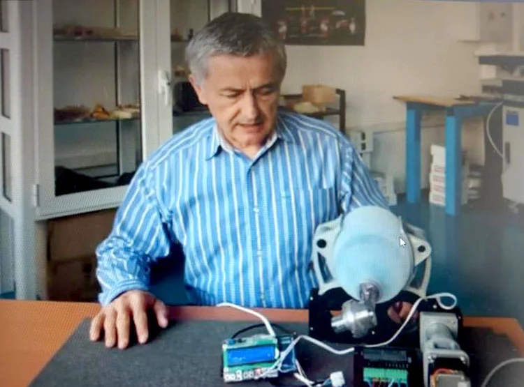 A fost realizat un prototip de Ventilator Mecanic de Urgenţă: Soluție 3D pentru secțiile de terapie intensivă. Video