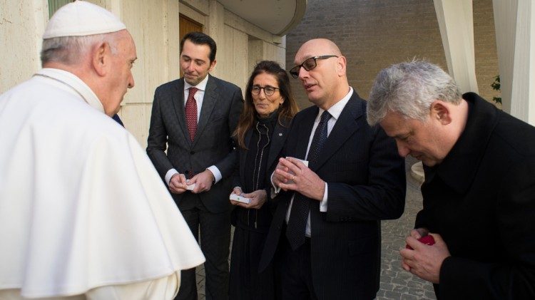 Donație impresionantă, de la Papa Francisc, pentru bolnavii și cadrele medicale din România