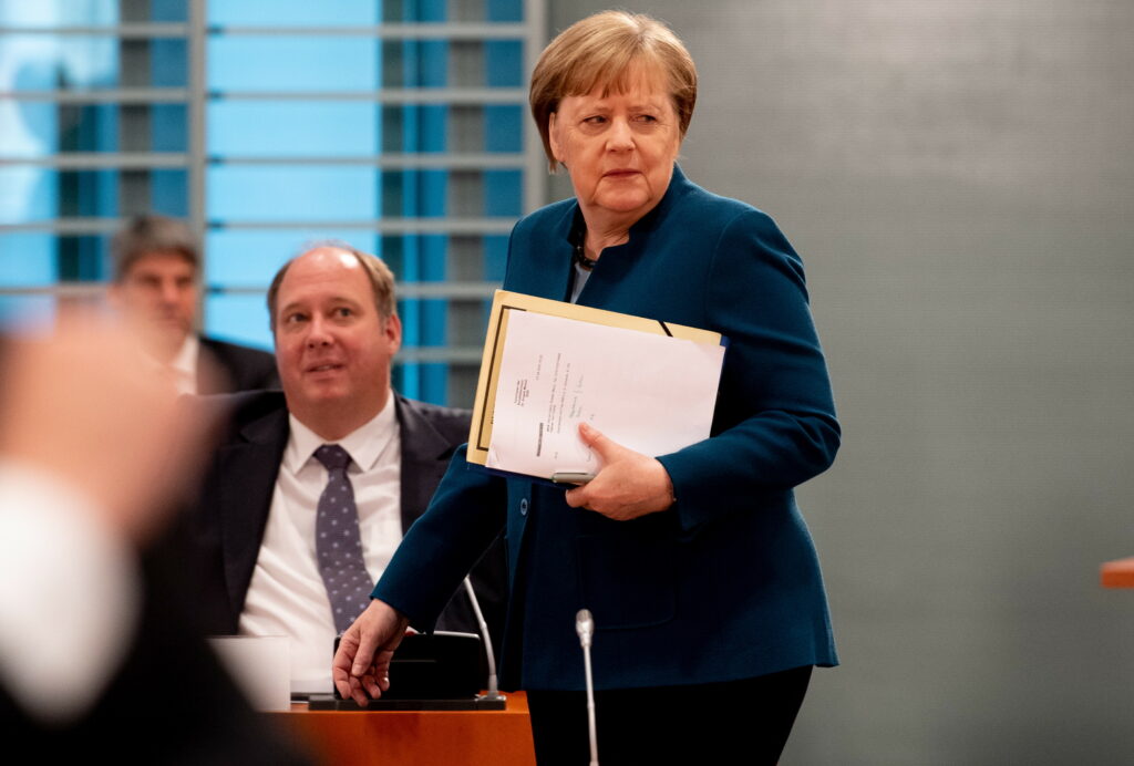 Cancelarul etern. Germania, deja nostalgică după Angela Merkel