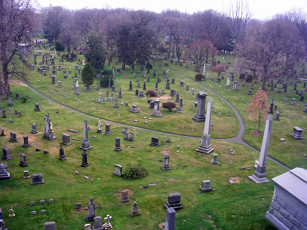 Val de înmormântări și incinerări. Cimitirele din New York nu mai fac față