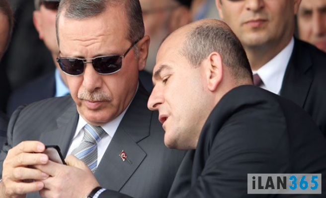 Ministrul turc de Interne își pune cenușă în cap, pupă papucul lui Erdogan și își salvează pielea