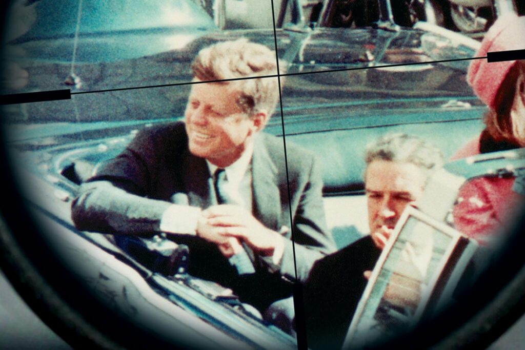 Atentatul de la Dallas: Kennedy ar fi avut o șansă dacă agenții Secret Service nu ar fi fost după o noapte de băutură