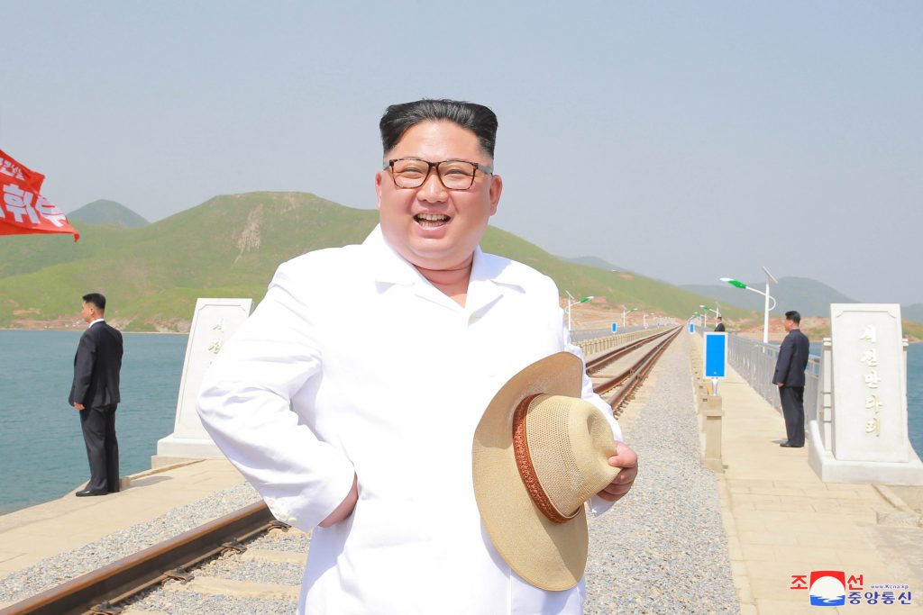 Ce se întâmplă la Phenian? Oficial de la Seul: „Kim Jong-un este în comă…”