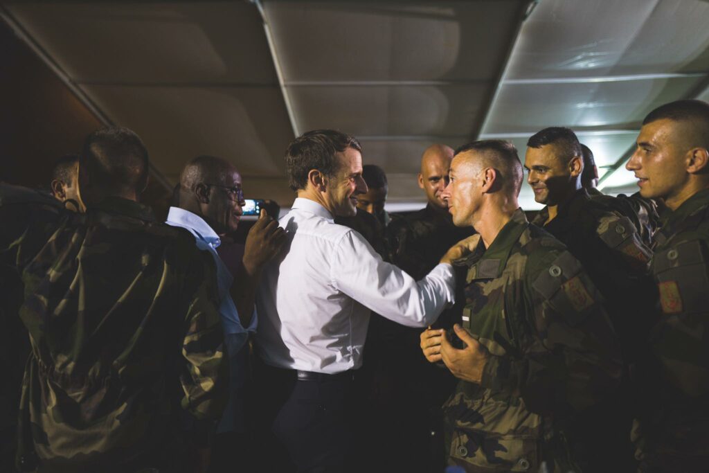 Vești rele pentru Macron. Militarii francezi din teatrele exterioare, loviți de pandemie
