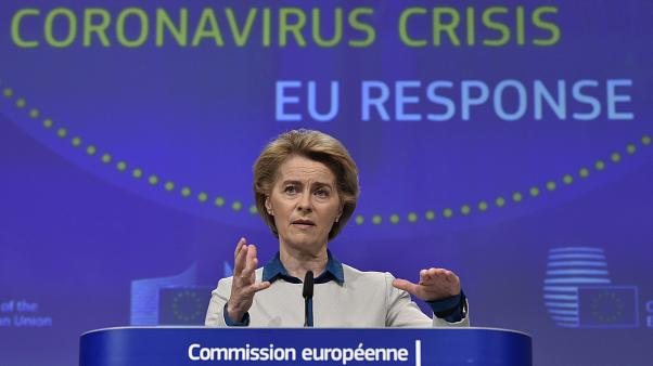 „Nu-i transformați pe bătrâni în morți-vii” – Apel către șefa Comisiei Europene