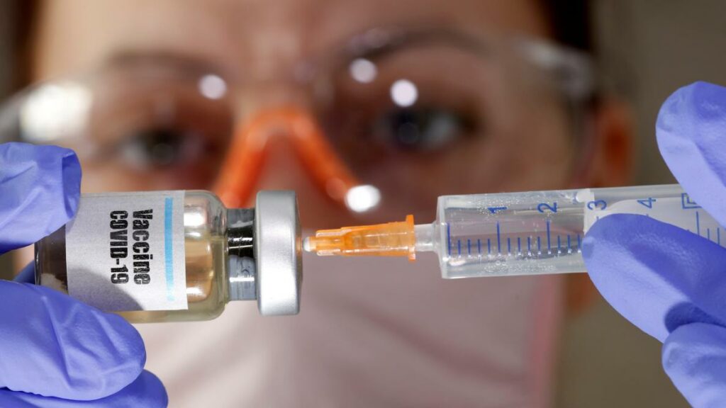 Am aflat adevărul! Misteriosul vaccin care-i protejează pe români de virusul ucigaș. Exclusiv
