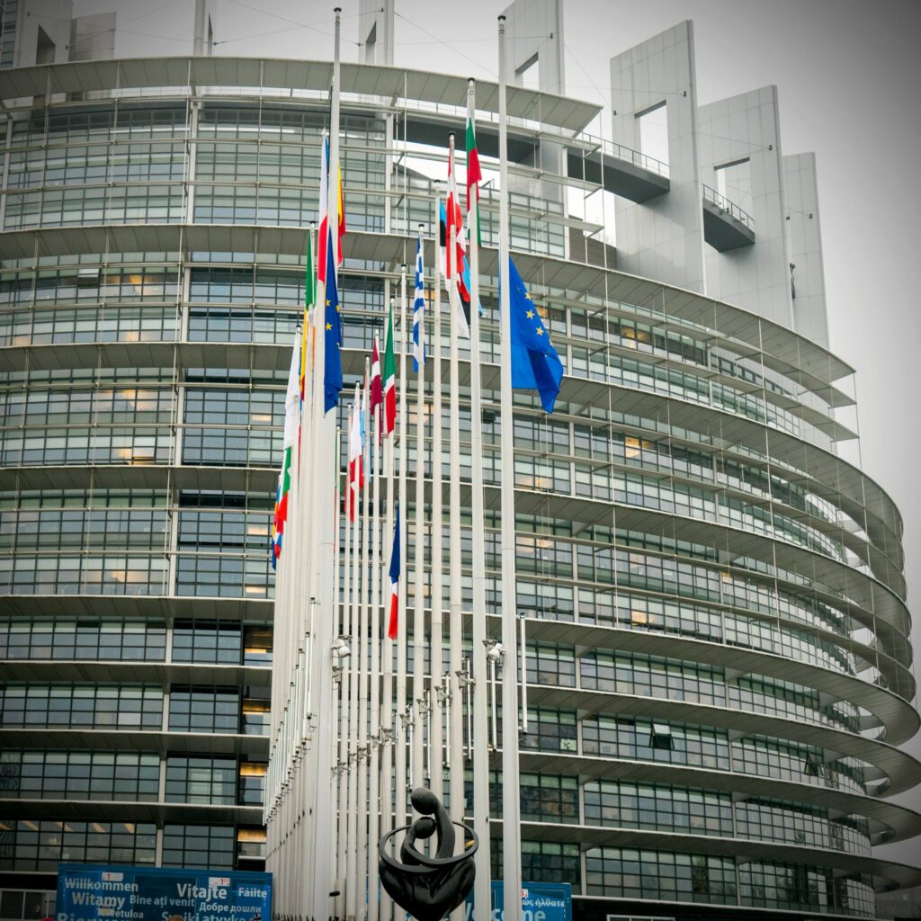 Parlamentul European a devenit cel mai mare centru de testare  a cazurilor de contaminare