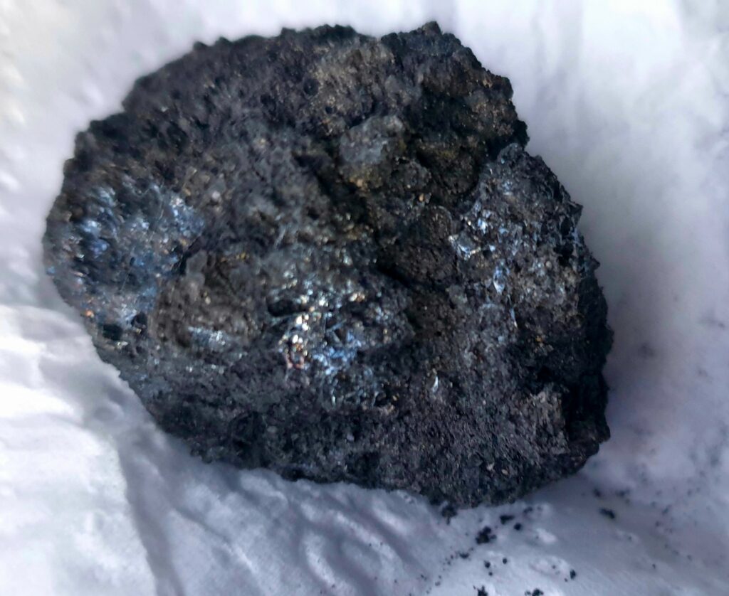Noi imagini cu meteoritul de la Iași. Ce se întâmplă, luni, cu fragmentele