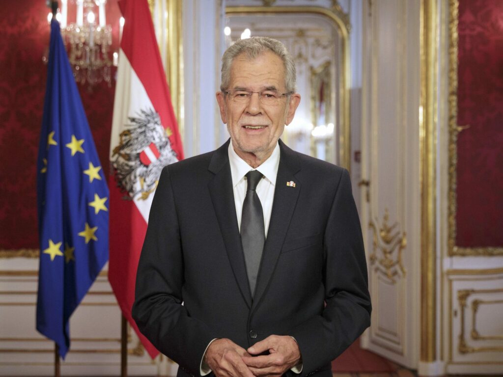 Președintele Austriei s-a îmbătat și a încălcat legea promulgată chiar de el