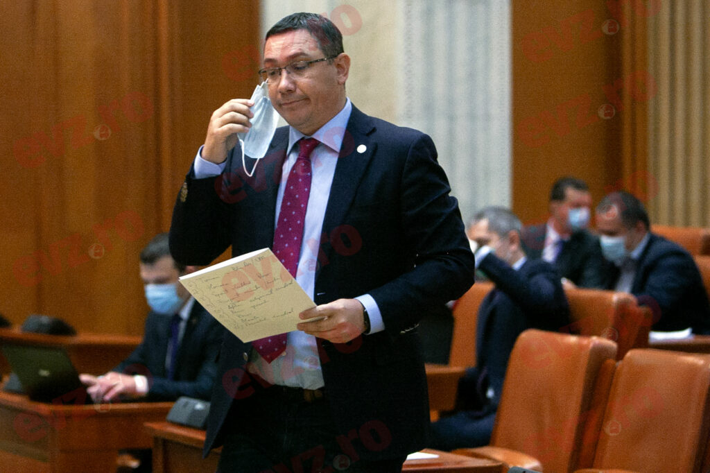 Moment „Spartacus” în Parlament. Ponta către Orban: „Hai, amendează-ne, Lucovide”