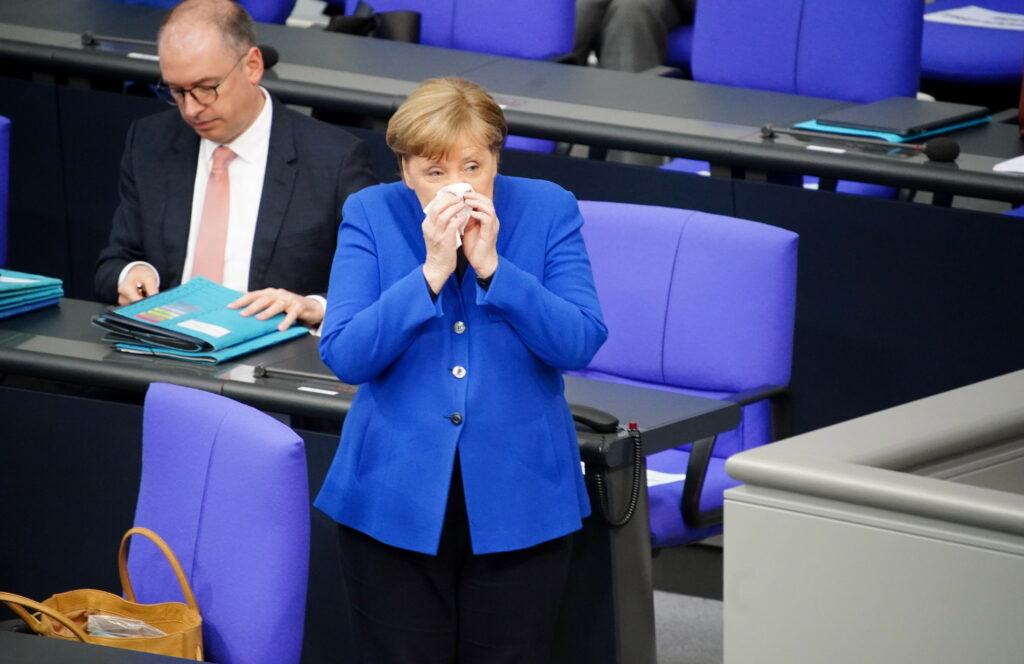 Efectul „Merkel – Karlsruhe”: Cum va da Germania afară Italia din Zona Euro