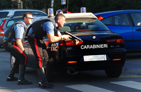 Interlopi din Banat, prinși de carabinieri după ce au transmis pe Facebook operațiunea