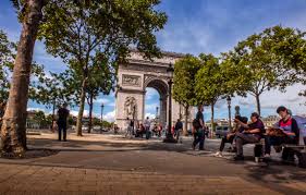 Franța pregătește un „plan Marshall” pentru turism